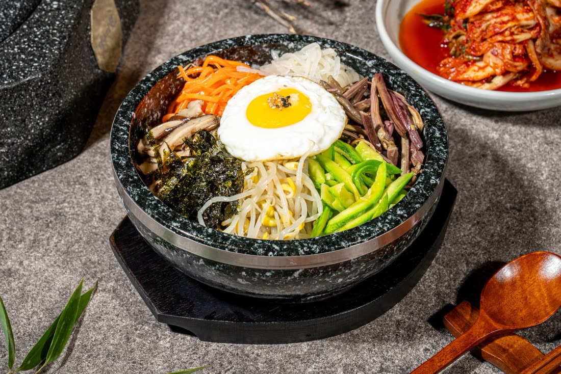 돌솥 비빔밥